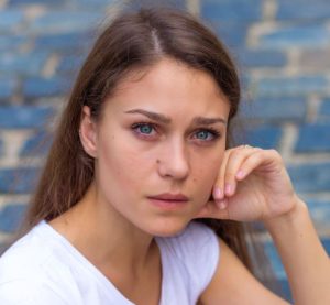 Milica iz Valjeva plakala je dok su je udavali za komšiju kog nije volela: Govorili su joj ćuti i trpi dobar je domaćin, a onda je jedna noć promenila sve - featured image