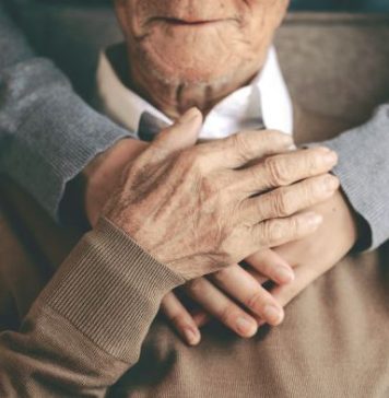 Kada vas odrasla djeca ne poštuju i ignorišu, poduzmite ovih 7 koraka: Vidjet ćete kako se stvari mijenjaju Kada vas odrasla djeca ne poštuju i ignorišu, poduzmite ovih 7 koraka: Vidjet ćete kako se stvari mijenjaju - featured image