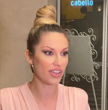 Rada Manojlović U VEZl SA P0ZNATlM SP0RTlST0M! On iza sebe već imao javne veze, EVO ko je u pitanju!