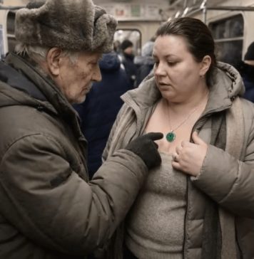 Tiha opomena starog zlatara: Svako jutro joj je bilo mučno, a istina se krila u privesku koji joj je poklonio muž Tiha opomena starog zlatara: Svako jutro joj je bilo mučno, a istina se krila u privesku koji joj je poklonio muž - featured image