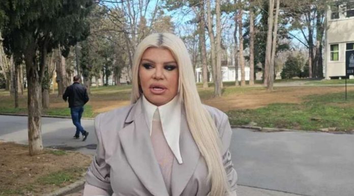 Dara Bubamara: “Estrada je PUNA VANBRAČNE DJECE, ja znam te tajne”