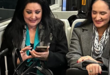 Propala, vozi se u autobusu, vuče torbu i kofer, nema novca ni za avionsku kartu: Sva natečena, švorc, vraća se u Srbiju, a evo u kakvom izdanju je uhvaćena