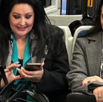 Propala, vozi se u autobusu, vuče torbu i kofer, nema novca ni za avionsku kartu: Sva natečena, švorc, vraća se u Srbiju, a evo u kakvom izdanju je uhvaćena