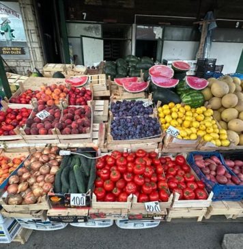 Dokazano najotrovnije voće: Prepuno je pesticida, a većina ga jede svaki dan