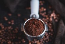 Niste ni svesni da imate blago u kući: Nikako ne bacajte talog za kafu, nećete verovati za šta će da posluži Niste ni svesni da imate blago u kući: Nikako ne bacajte talog za kafu, nećete verovati za šta će da posluži - featured image