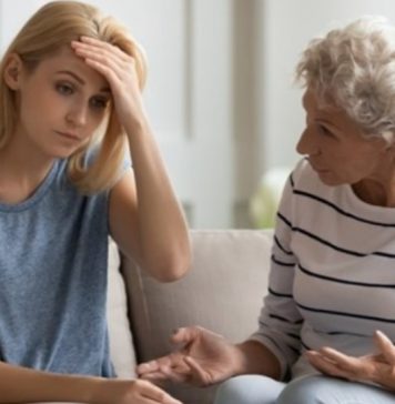 Svaka majka svoje žensko dijete od rođenja treba naučiti ovih 6 stvari ako mu želi dobro – tvrdi psiholog Svaka majka svoje žensko dijete od rođenja treba naučiti ovih 6 stvari ako mu želi dobro – tvrdi psiholog - featured image