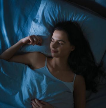 Zaboravite tablete za spavanje: Ovaj prirodni začin pomoći će vam da zaspite kao beba! Zaboravite tablete za spavanje: Ovaj prirodni začin pomoći će vam da zaspite kao beba! - featured image