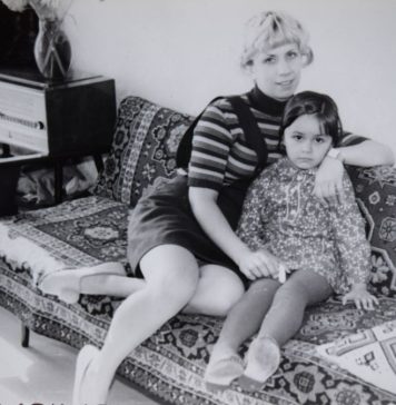 Milena je ’97 s majkom iz Bosne izbegla u Beograd saznavši da joj je tata poginuo: Na maturi se pojavio čovek zbog koje se njena majka rasplakala Milena je ’97 s majkom iz Bosne izbegla u Beograd saznavši da joj je tata poginuo: Na maturi se pojavio čovek zbog koje se njena majka rasplakala - content image