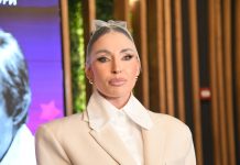 “SINE, OTARASI SE BUDALE, FUJ!” Majka Katarine Živković razvezala jezik o ćerkinim ljubavnim krahovima, a evo šta pevačica kaže o svom nasledniku i Milici Todorović! "SINE, OTARASI SE BUDALE, FUJ!" Majka Katarine Živković razvezala jezik o ćerkinim ljubavnim krahovima, a evo šta pevačica kaže o svom nasledniku i Milici Todorović! - featured image