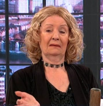 Lepa Lukić OSTALA BEZ KOSE, neće više da nosi periku: Pogledajte kako sada izgleda kraljica narodne muzike (FOTO)