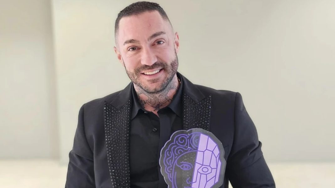 ISPOVEST JODŽIRA O EKSPLICITNIM FOTOGRAFIJAMA SUPRUGE I RAZVODU: ISPOVEST JODŽIRA O EKSPLICITNIM FOTOGRAFIJAMA SUPRUGE I RAZVODU: