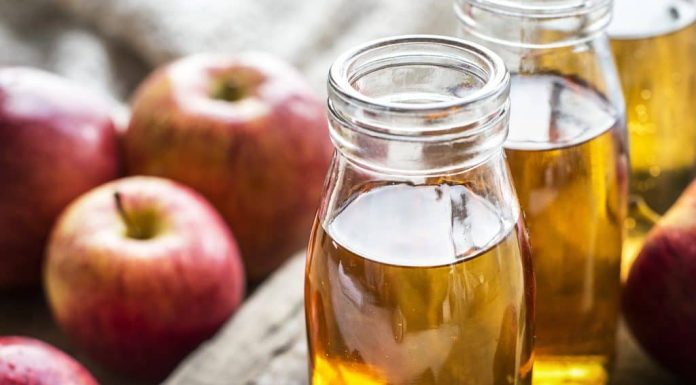Jabukovo sirće je najbolji čuvar zdravlja, ali ga niko ne koristi pravilno: Evo kada i kako treba da se pije Jabukovo sirće je najbolji čuvar zdravlja, ali ga niko ne koristi pravilno: Evo kada i kako treba da se pije - featured image