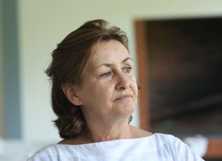 10 kućnih navika koje čine da žena izgleda staro i zapušteno: Dodaju joj godine u trenu