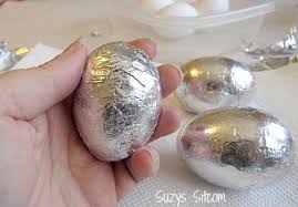 PRlJE FARBANJA, JAJE UM0TAJTE U ALUMlNlJSKU F0LlJU: Efekat je magičan, EV0 KAKO ĆE IZGLEDATl KAD JE SKINETE… PRlJE FARBANJA, JAJE UM0TAJTE U ALUMlNlJSKU F0LlJU: Efekat je magičan, EV0 KAKO ĆE IZGLEDATl KAD JE SKINETE… - featured image