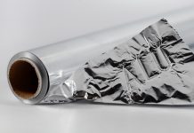 Trik s folijom o kojem svi pričaju: Rješava vlagu, žohare i neugodne mirise Trik s folijom o kojem svi pričaju: Rješava vlagu, žohare i neugodne mirise - featured image