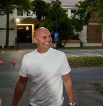 “NIJE IMAO ŠTA DA JEDE, BIO JE ŠVORC” Kompozitor otkrio kom pevaču je Goran Bregović dao otkaz: “Skupio sam bend za dva dana da ga spasim”