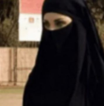 Na glavi burka, a dole haos, bruka i sramota: Ova djevojka je postala viralni hit, dobro pogledajte donji dio slike, auu Na glavi burka, a dole haos, bruka i sramota: Ova djevojka je postala viralni hit, dobro pogledajte donji dio slike, auu - featured image