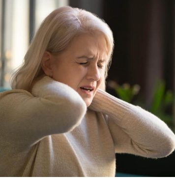 VELIK BROJ ŽENA IGNORIRA OVAJ SIMPTOM: Pojavljuje se mjesec dana prije srčanog udara VELIK BROJ ŽENA IGNORIRA OVAJ SIMPTOM: Pojavljuje se mjesec dana prije srčanog udara - featured image