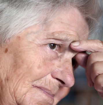 5 znakova da članovi porodice manipulišu vama: To što je neko blizak ne znači da radi u vašem interesu