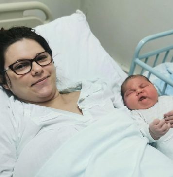 KADA SE RODIO, ČITAV BALKAN JE ZANIJEMIO! Kako danas izgleda BEBA DŽIN iz Milanovca: Sa 5 mjeseci imao 10kg, ima i HIT NADIMAK (FOTO) KADA SE RODIO, ČITAV BALKAN JE ZANIJEMIO! Kako danas izgleda BEBA DŽIN iz Milanovca: Sa 5 mjeseci imao 10kg, ima i HIT NADIMAK (FOTO) - featured image