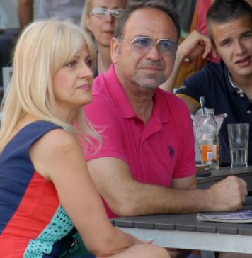 Slavica Rokvić otkrila šta je obećala Marinku pre nego što je izdahnuo: Zbog onoga što je učinila obožava je i pevačev vanbračni sin Slavica Rokvić otkrila šta je obećala Marinku pre nego što je izdahnuo: Zbog onoga što je učinila obožava je i pevačev vanbračni sin - featured image