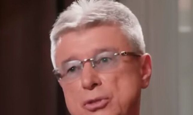 Za njom je uzdisala cela Jugoslavija, a ovaj opasni momak razdvojio je od Saše Popovića: Odmah morala da se uda za njega, on ubrzo stravično skončao Za njom je uzdisala cela Jugoslavija, a ovaj opasni momak razdvojio je od Saše Popovića: Odmah morala da se uda za njega, on ubrzo stravično skončao - featured image