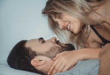 Ovo je najveća muška slabost u krevetu – žena koja to zna ima moć nad njim Ovo je najveća muška slabost u krevetu – žena koja to zna ima moć nad njim - featured image