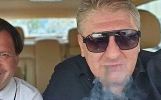 Toni Bijelić novu izabranicu odveo u kuću njegovih roditelja!! Već zauzima veliko mjesto u njegovom životu a pogledajte o kome se radi…. Toni Bijelić novu izabranicu odveo u kuću njegovih roditelja!! Već zauzima veliko mjesto u njegovom životu a pogledajte o kome se radi…. - featured image