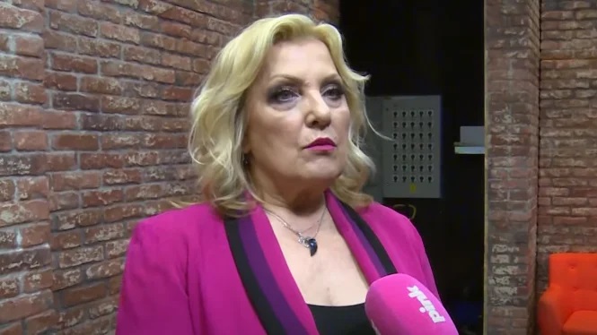ZABRINJAVAJUĆE VESTI O SNEŽANI ĐURIŠIĆ! Svi strahuju za njeno zdravlje - featured image ZABRINJAVAJUĆE VESTI O SNEŽANI ĐURIŠIĆ! Svi strahuju za njeno zdravlje - featured image
