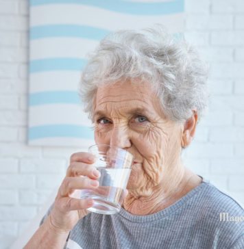 Ne pijte običnu vodu posle 60 godina: 1 trik brzo poboljšava cirkulaciju krvi Ne pijte običnu vodu posle 60 godina: 1 trik brzo poboljšava cirkulaciju krvi - featured image