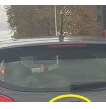 Jedan čovek je samo dodao 2 slova uz marku svog auta i nasmejao ceo Balkan do suza (foto) Jedan čovek je samo dodao 2 slova uz marku svog auta i nasmejao ceo Balkan do suza (foto) - featured image