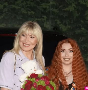 NAPOKON SUZE RADOSNICE…!!!Suzana Jovanović postaje baka! Slavlje u vili Popović, pevačica se oglasila!!! NAPOKON SUZE RADOSNICE…!!!Suzana Jovanović postaje baka! Slavlje u vili Popović, pevačica se oglasila!!! - featured image