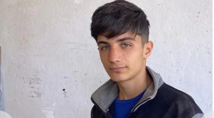 Dječak (15) umro zbog bolesne šale drugova: Eksplodirala su mu crijeva, nije mu bilo spasa Dječak (15) umro zbog bolesne šale drugova: Eksplodirala su mu crijeva, nije mu bilo spasa - featured image