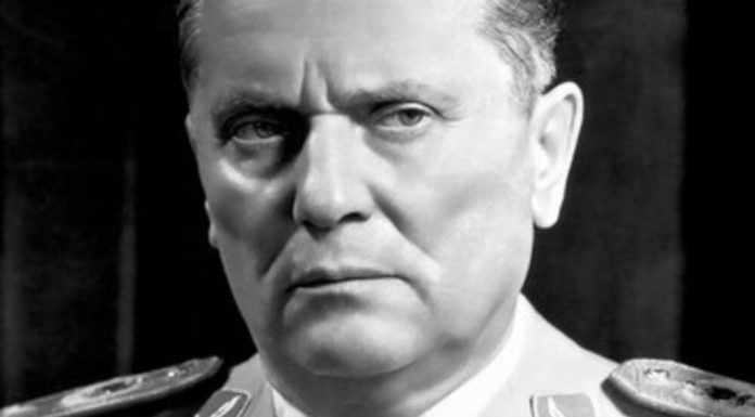 Ovo je najtužnija pesma iz bivše Juge! Josip Broz Tito ju je zabranio, a mnogi su se zbog nje…. Ovo je najtužnija pesma iz bivše Juge! Josip Broz Tito ju je zabranio, a mnogi su se zbog nje…. - featured image