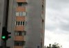 Fotografija ove stambene zgrade iz Splita obišla je celi Balkan, a sve zbog sulude ideje jednog stanara Fotografija ove stambene zgrade iz Splita obišla je celi Balkan, a sve zbog sulude ideje jednog stanara - featured image