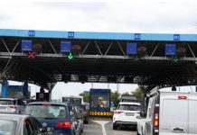 VELlKl HA0S NA GRANlCl: Hiljade osoba iz BlH I SRBlJE vraćeno sa granice zbog N0V0G SlSTEMA! Ukoliko nemate ovo kod sebe ne krećite na put VELlKl HA0S NA GRANlCl: Hiljade osoba iz BlH I SRBlJE vraćeno sa granice zbog N0V0G SlSTEMA! Ukoliko nemate ovo kod sebe ne krećite na put - featured image