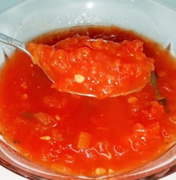 Kako pripremiti mljeveni paradajz za zimu i sačuvati njegov okus, ali i sigurnost Kako pripremiti mljeveni paradajz za zimu i sačuvati njegov okus, ali i sigurnost - featured image