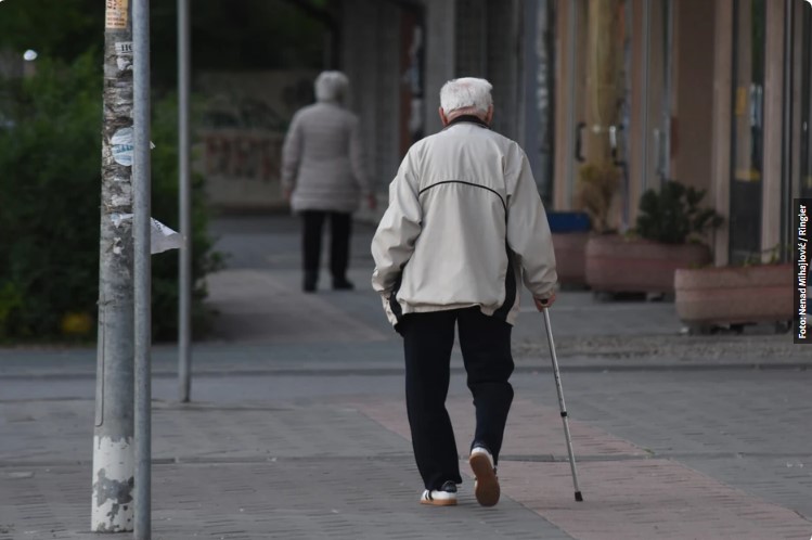 Invalidska penzija u Srbiji: šta zaista odlučuje o pravu na penziju i koje dokumente treba pripremiti na vrijeme - featured image Invalidska penzija u Srbiji: šta zaista odlučuje o pravu na penziju i koje dokumente treba pripremiti na vrijeme - featured image