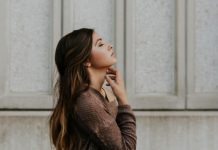 Zašto muškarac ima ljubavnicu, a ne ostavlja ženu? Psihologija nudi odgovor Zašto muškarac ima ljubavnicu, a ne ostavlja ženu? Psihologija nudi odgovor - featured image