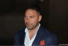 DUŠKO TOŠIĆ OBJAVIO FOTOGRAFIJU SA VENČANJA!! Mlada u prvom planu a tek da vidite ko je u pitanju… Atina i Nika nisu se odvajale od tate!! DUŠKO TOŠIĆ OBJAVIO FOTOGRAFIJU SA VENČANJA!! Mlada u prvom planu a tek da vidite ko je u pitanju… Atina i Nika nisu se odvajale od tate!! - featured image