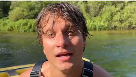 Više se ne kriju: Jakov Jozinović i Džejla Ramović uhvaćeni na jahti, MREŽE gore zbog ovog snimka.. Malo su pretjerali (Video) Više se ne kriju: Jakov Jozinović i Džejla Ramović uhvaćeni na jahti, MREŽE gore zbog ovog snimka.. Malo su pretjerali (Video) - featured image