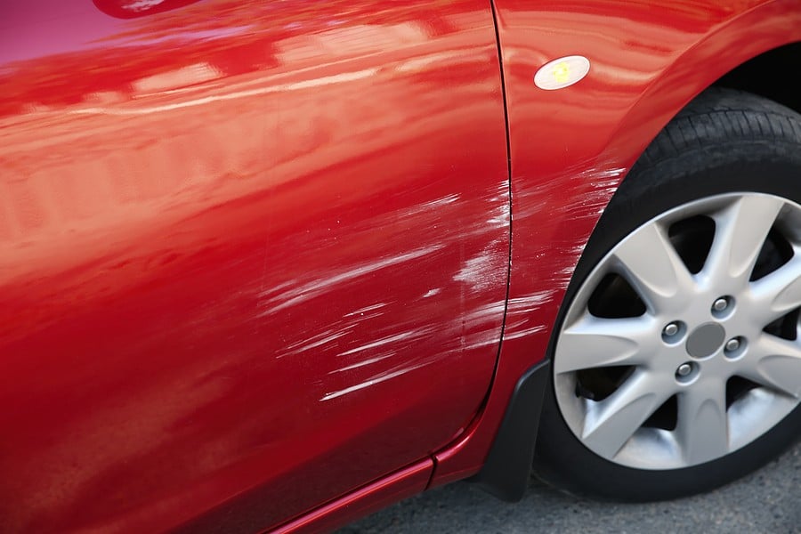 Ogrebali ste auto? Upotrebite 2 sastojka iz kuhinje i blistaće kao nov, bez odlaska u servis - featured image Ogrebali ste auto? Upotrebite 2 sastojka iz kuhinje i blistaće kao nov, bez odlaska u servis - featured image