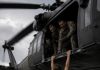 Pad iz helikoptera koji je trebao završiti karijeru kapetanice Kejt pretvorio se u trenutak koji je iznenadio i nju i vojnike Pad iz helikoptera koji je trebao završiti karijeru kapetanice Kejt pretvorio se u trenutak koji je iznenadio i nju i vojnike - featured image