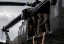 Pad iz helikoptera koji je trebao završiti karijeru kapetanice Kejt pretvorio se u trenutak koji je iznenadio i nju i vojnike Pad iz helikoptera koji je trebao završiti karijeru kapetanice Kejt pretvorio se u trenutak koji je iznenadio i nju i vojnike - featured image