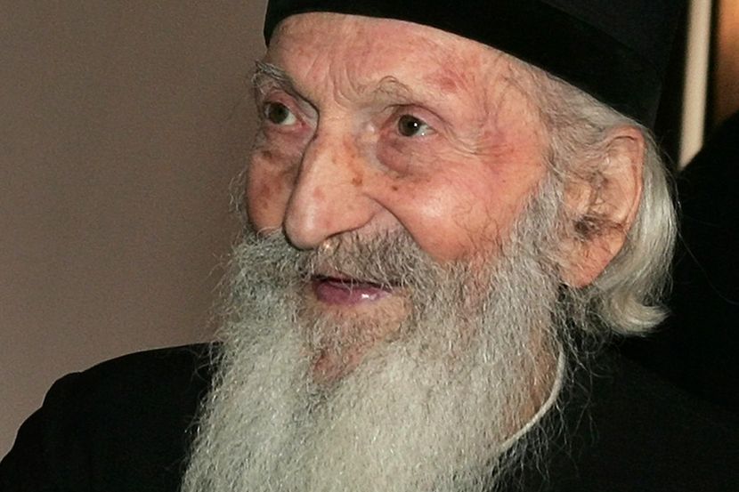 Ko oseća NEIZDRŽIVU TUGU i misli da joj nema kraja – treba da pročita ove reči patrijarha Pavla: Otvaraju oči - featured image Ko oseća NEIZDRŽIVU TUGU i misli da joj nema kraja – treba da pročita ove reči patrijarha Pavla: Otvaraju oči - featured image