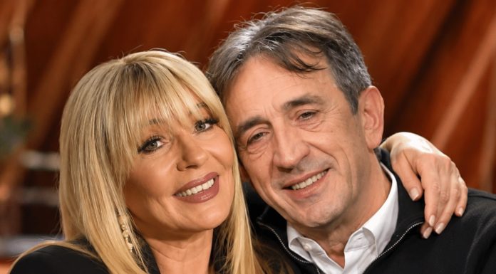 “Ja sam tu kao da je Sale živ”-SUZANA SE PONOVO BLISTA OD SREĆE NE ŽELE VIŠE DA KRIJU….Bio je čest gost u njenoj kući, rodila se ljubav!! “Ja sam tu kao da je Sale živ”-SUZANA SE PONOVO BLISTA OD SREĆE NE ŽELE VIŠE DA KRIJU….Bio je čest gost u njenoj kući, rodila se ljubav!! - featured image