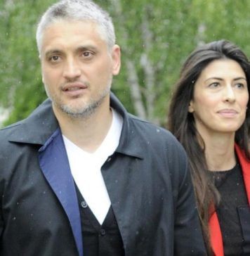BIVŠA ŽENA ČEDE JOVANOVIĆA IMA NOVOG DEČKA U AMERICI Političar je ovo krio 45 dana od nje, a onda su se razveli: Otkrio i šta je Jelena TRAŽILA OD NJEGA jednom prilikom BIVŠA ŽENA ČEDE JOVANOVIĆA IMA NOVOG DEČKA U AMERICI Političar je ovo krio 45 dana od nje, a onda su se razveli: Otkrio i šta je Jelena TRAŽILA OD NJEGA jednom prilikom - featured image