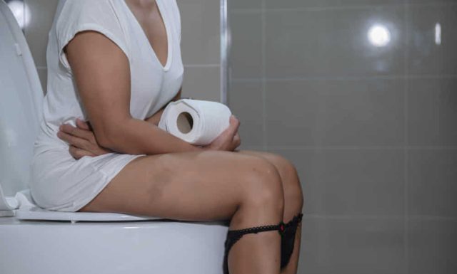 NE IGNORIŠITE IH: Možda su neprijatni, ali ovo su prvi simptomi raka debelog crijeva NE IGNORIŠITE IH: Možda su neprijatni, ali ovo su prvi simptomi raka debelog crijeva - featured image