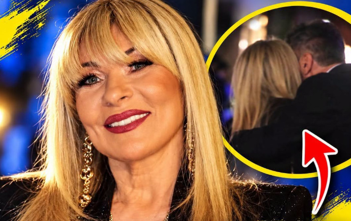 Brzo je prebojela njegovu smrt!! SUZANA JOVANOVIĆ uhvaćena u ZAGRLJAJU našeg popularnog pjevača!!! - featured image Brzo je prebojela njegovu smrt!! SUZANA JOVANOVIĆ uhvaćena u ZAGRLJAJU našeg popularnog pjevača!!! - featured image