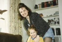 Rođena je na Kosovu i Metohiji, od majke Vere i oca Albanca koji je ćerku sa 13 godina uveo u svet estrade: Vaspitali je da bude porodična, a nema skandaloznije Rođena je na Kosovu i Metohiji, od majke Vere i oca Albanca koji je ćerku sa 13 godina uveo u svet estrade: Vaspitali je da bude porodična, a nema skandaloznije - featured image